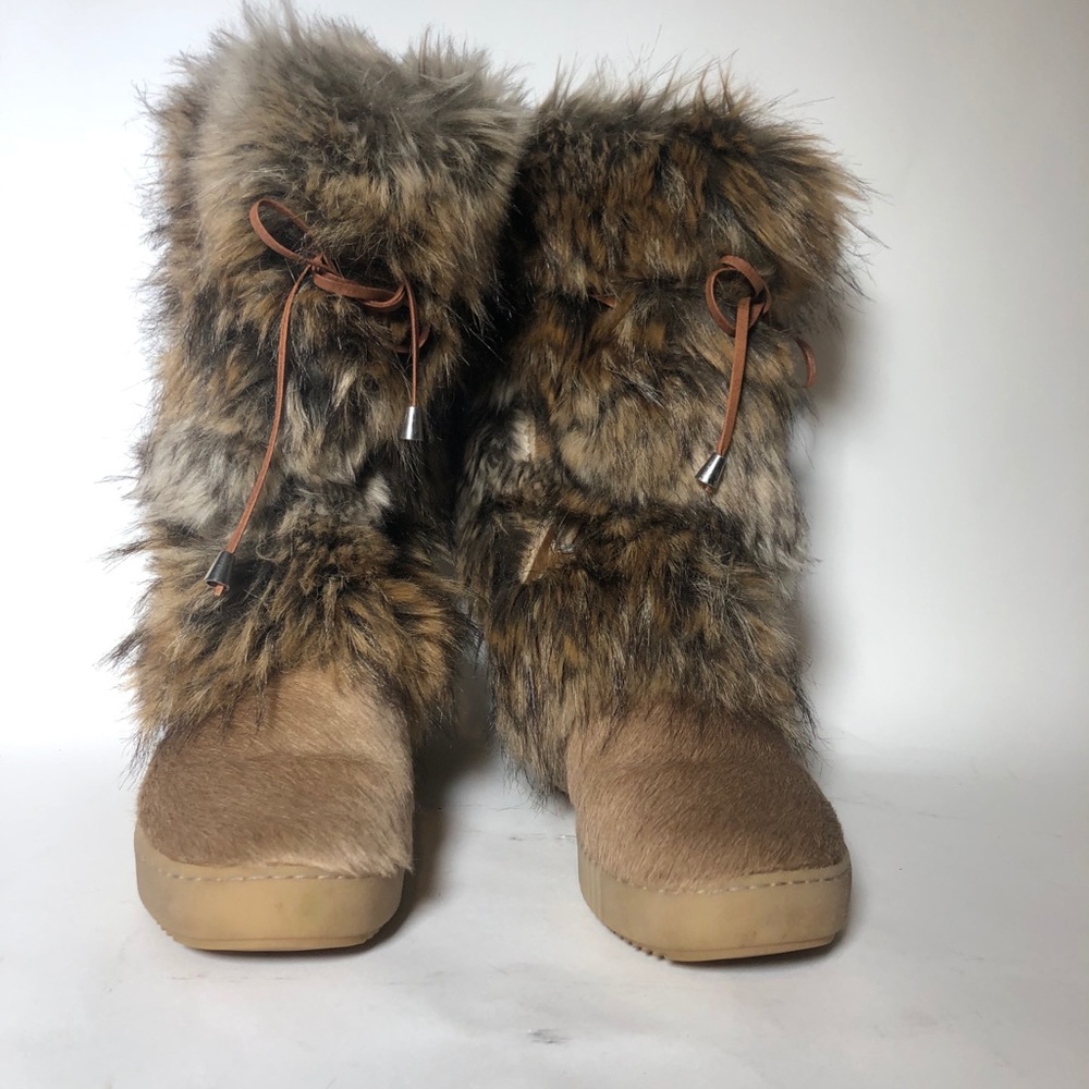 OSCAR SPORT • FAUX FUR BOOTS • TAN
